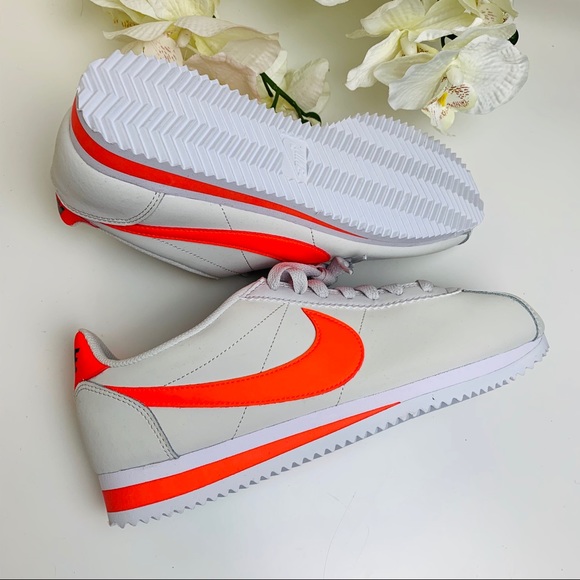 Nike Classic Cortez Leather - Picture 5 of 8